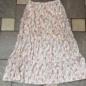New Floral Tiered Maxi Skirt - Women